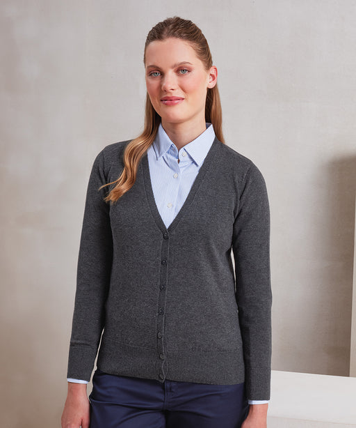 Women's button-through knitted cardigan